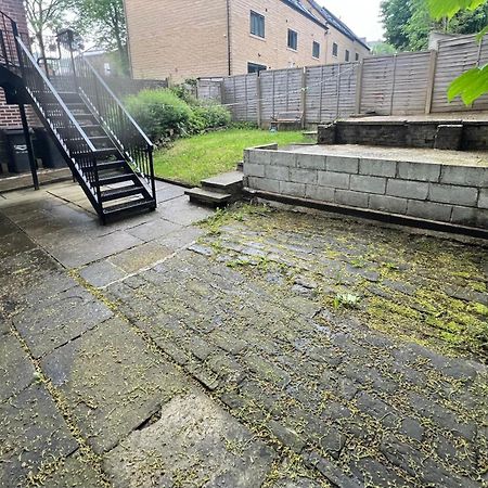 Spacious Ground Floor Suite Comfortably Sleeps Up To Eight Halifax Exterior foto