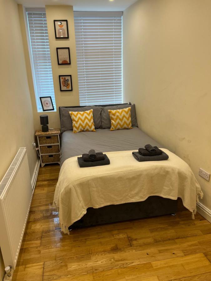 Spacious Ground Floor Suite Comfortably Sleeps Up To Eight Halifax Exterior foto
